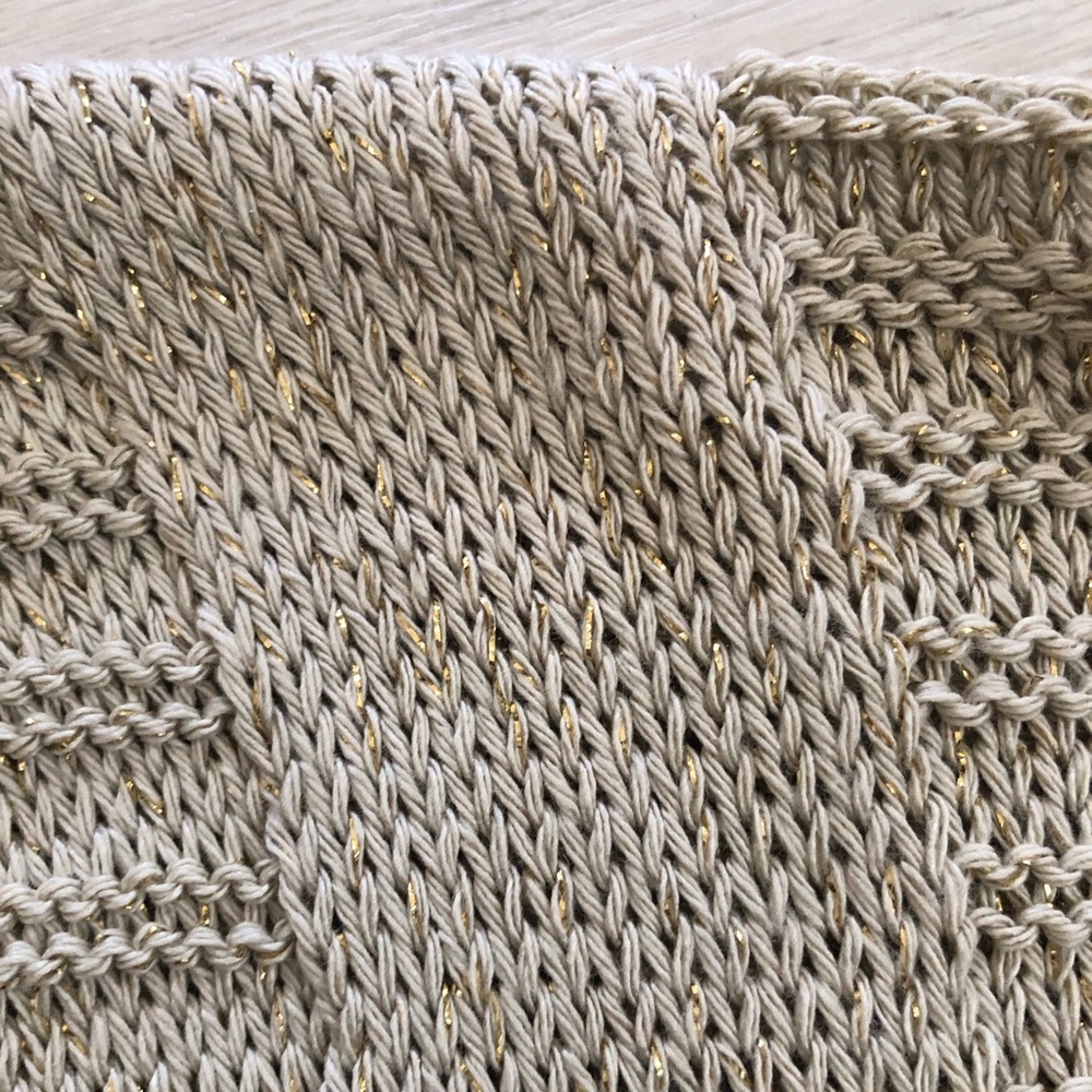 Motivi V-Neck Metallic Gold Weave Knit Shimmery Top - Picture 5 of 16